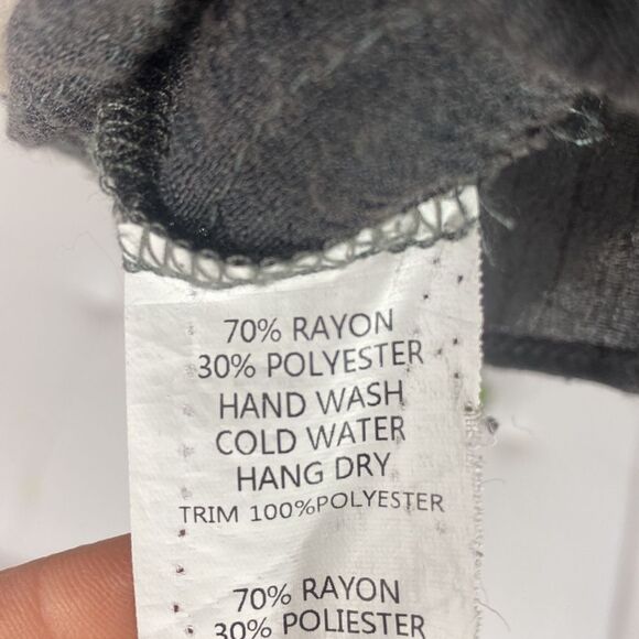 Mur Mur Knit Lightweight Sweater Ruffle Side Detail Gray Size Large  341 - Picture 9 of 9